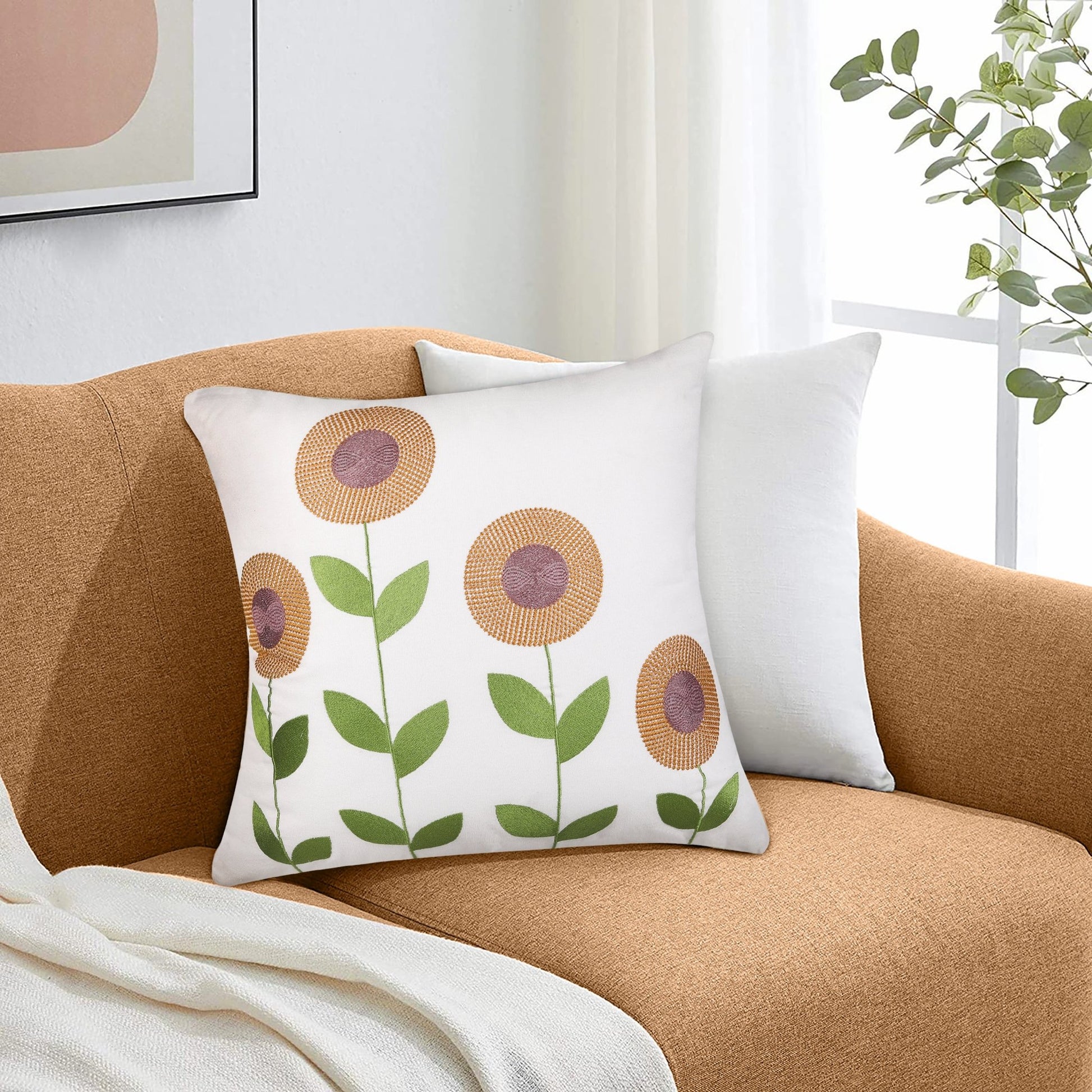 White sunflower cushion (45x45cm) - HomeDukaan