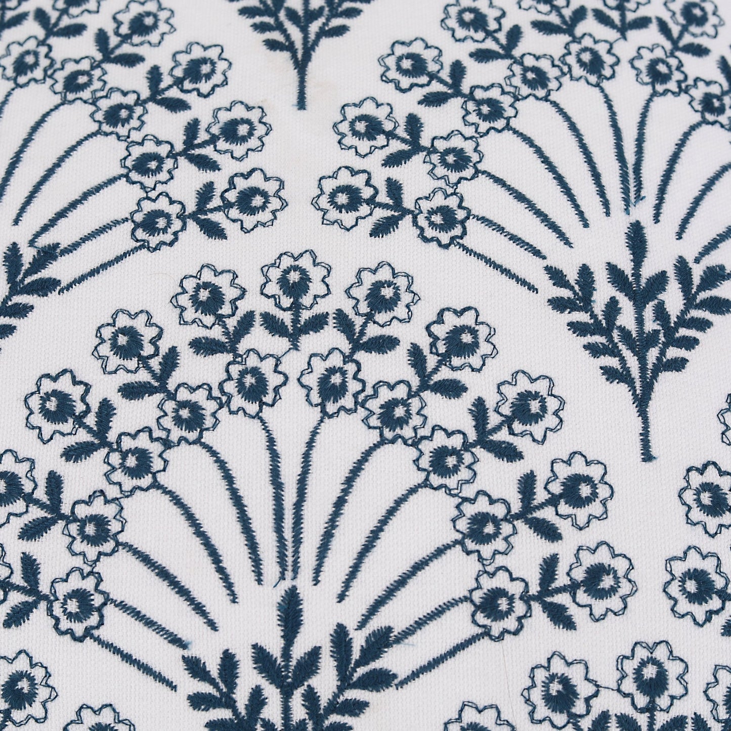 MÖRKBLAD cushion set, blue/white, 45x45cm (18x18") - HomeDukaan