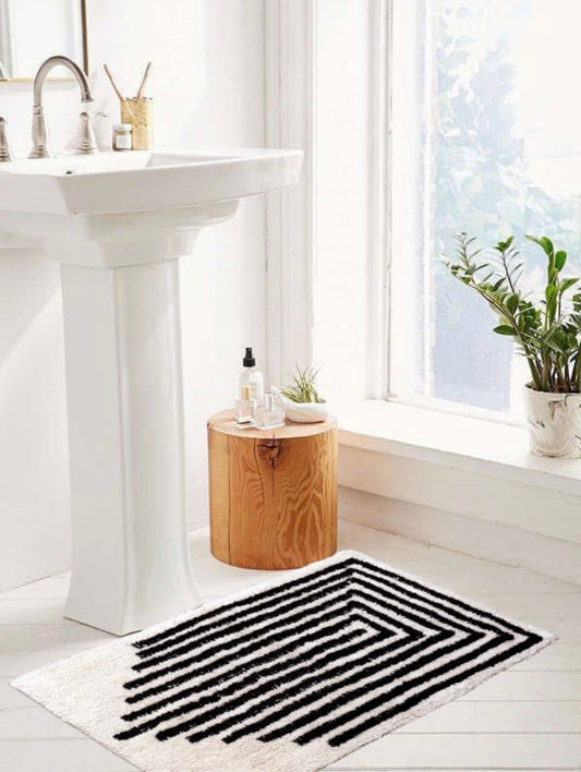 Black Geometric Bathroom mat